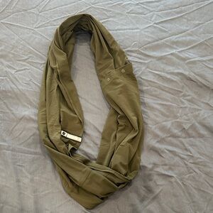 Lululemon infinity wrap scarf